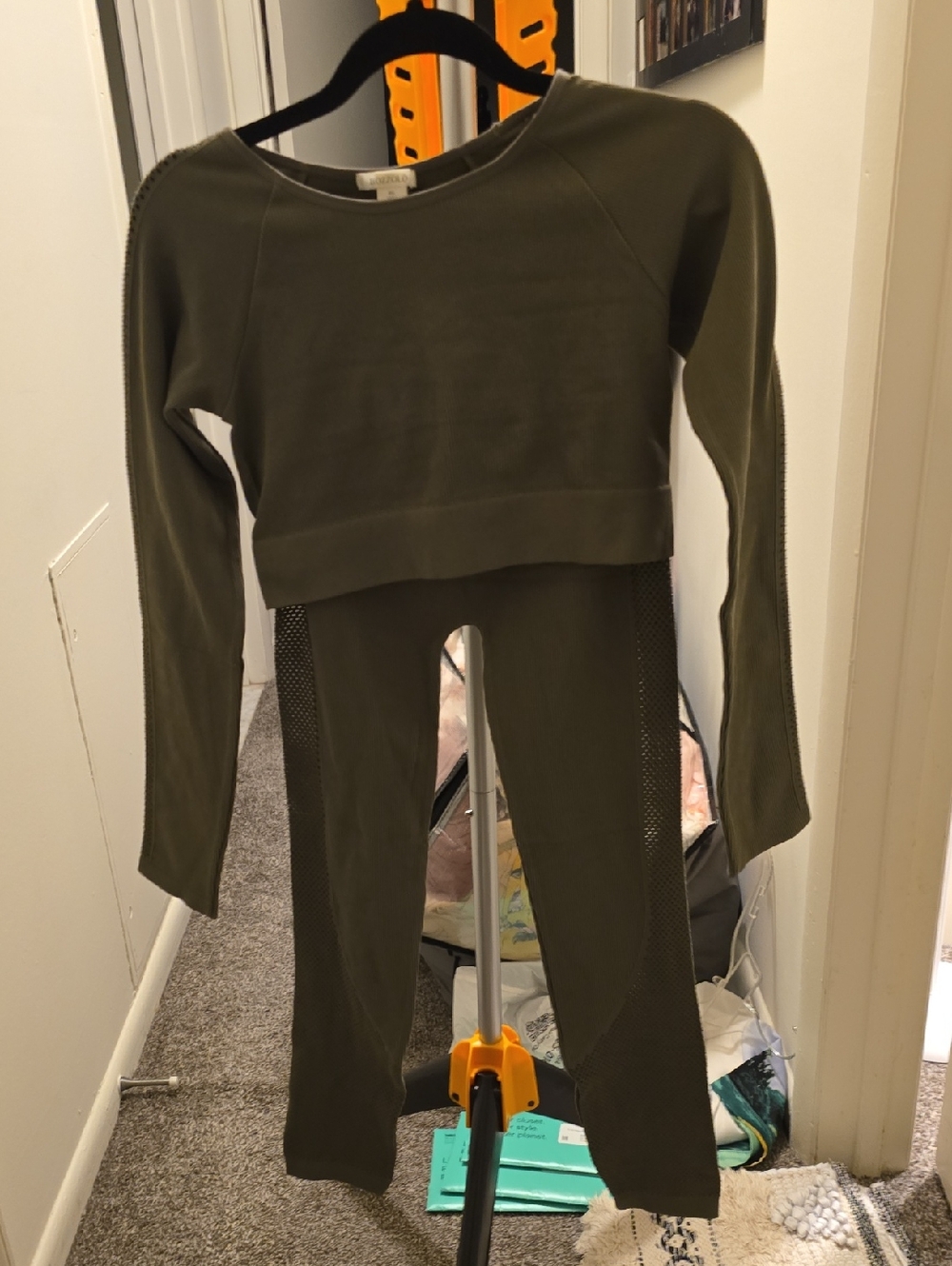 NWOT Bozzolo Olive Ribbed Set